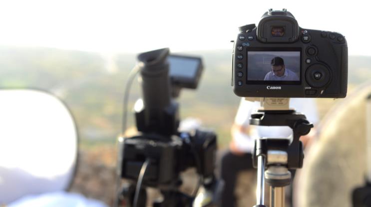 深耕鸡冠区电商产品视频拍摄制作，解锁产品电商突围的关键密钥